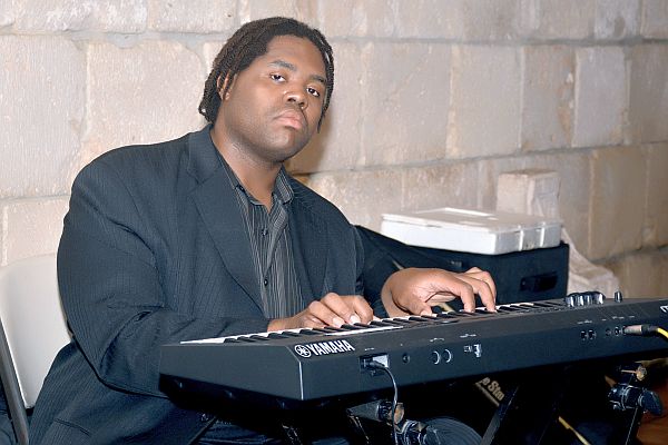 Herman Whitfield III Pianist and Composer Travel Interview Pic!