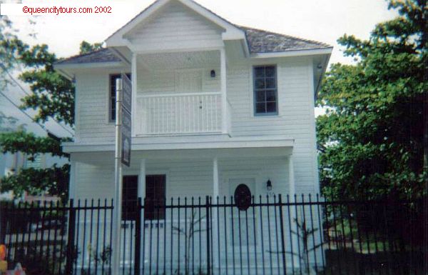 Click to enlarge QCT Miami Daily City Tour Pic! QCT Miami Daily City Tour Pic