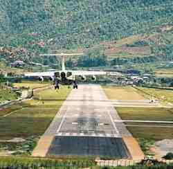 Top Ten Scary Airport Runways