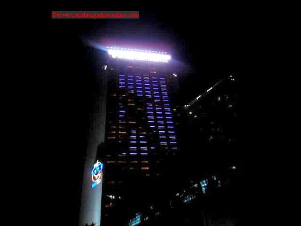 Click to enlarge Pit Bull's New Year's Eve Dancing Building vid! Pit Bull's New Year's Eve Dancing Building vid