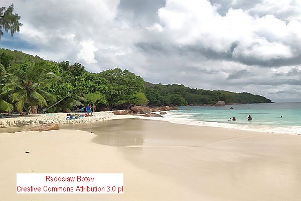 Top 10 Most Beautiful Beaches In Seychelles Islands