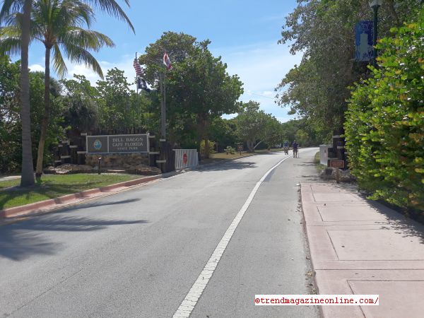 Click To Enlarge Cape Florida Lighthouse Key Biscayne Miami Florida Review Pic! Cape Florida Lighthouse Key Biscayne Miami Florida Review Pic!